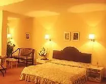 Hotel Mb International Palace Side Mysore 3*,