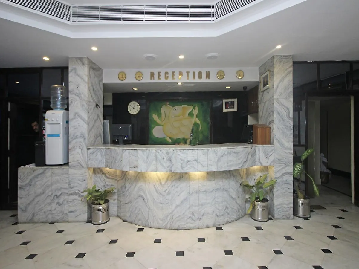 Hotel Mb International Palace Side Mysore Inde
